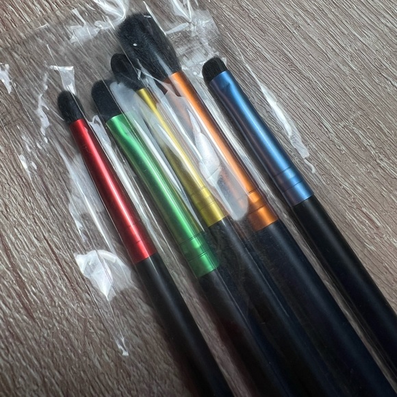 Set of 5 Morphe Eye Brushes - Picture 3 of 4